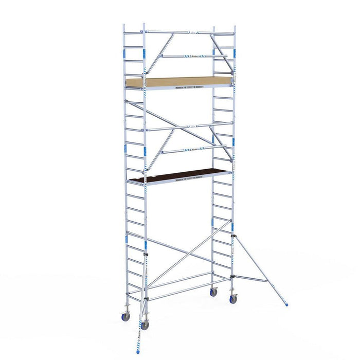 Rollgerüst Alumexx Extra 75x250 7,2m Arbeitshöhe an der Fassade - GerüstExpress
