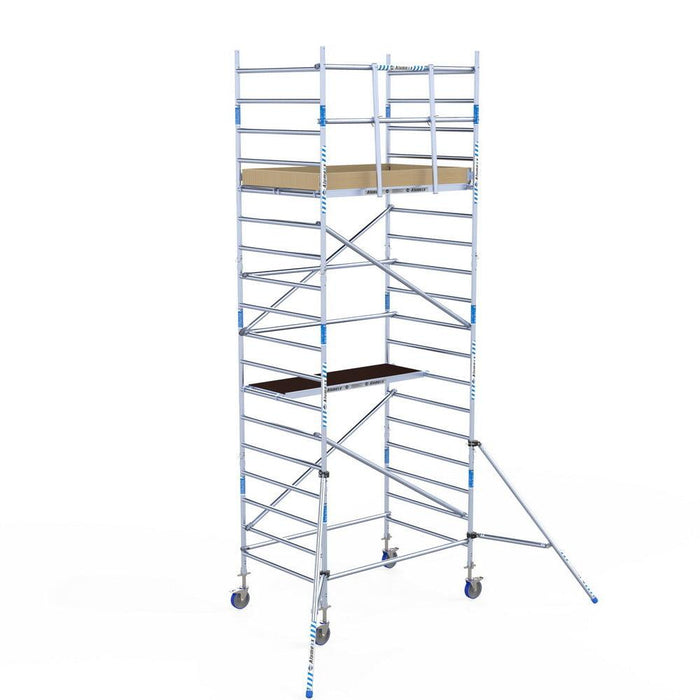 Rollgerüst Alumexx Light 135x190 6,2m Arbeitshöhe an der Fassade - GerüstExpress