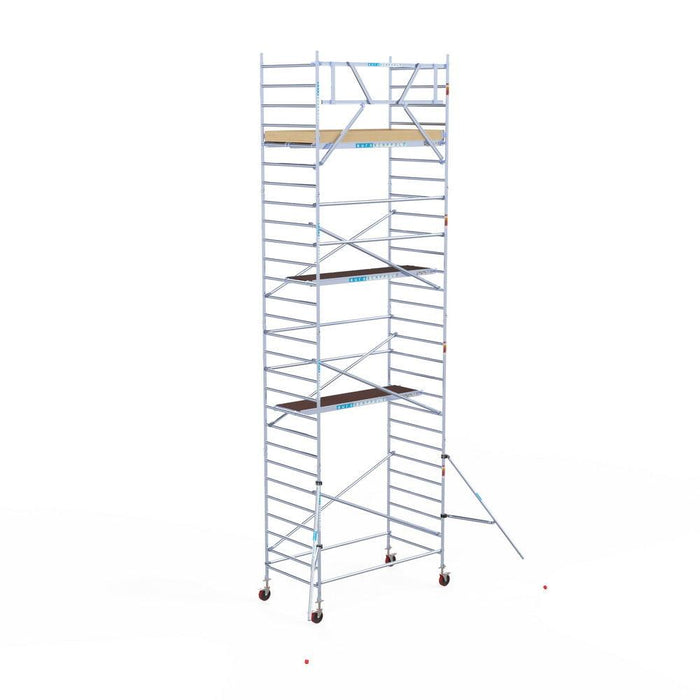 Rollgerüst Euroscaffold Basic 135x250 9,2m Arbeitshöhe an der Fassade - GerüstExpress