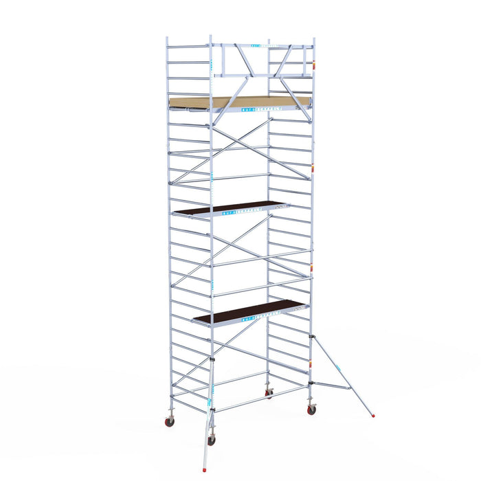 Rollgerüst Euroscaffold Basic 135x250 8,2m Arbeitshöhe Carbonplattform gegen Fassade - GerüstExpress