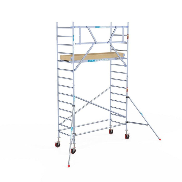Rollgerüst Euroscaffold Basic 90x250 5,2m Arbeitshöhe Carbonplattform gegen Fassade - GerüstExpress