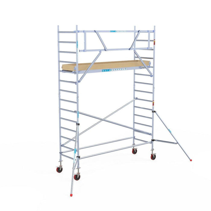 Rollgerüst Euroscaffold Basic 90x305 5,2m Arbeitshöhe an der Fassade - GerüstExpress