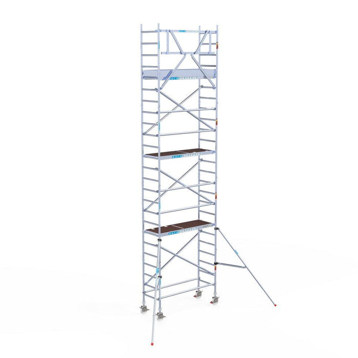 Rollgerüst Euroscaffold Original 75x190 8,2m Arbeitshöhe Carbonplattform gegen Fassade - GerüstExpress