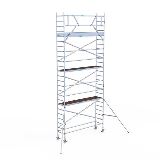 Rollgerüst Eurogerüst Original 75x305 8,2m Arbeitshöhe Carbonplattform gegen Fassade - GerüstExpress