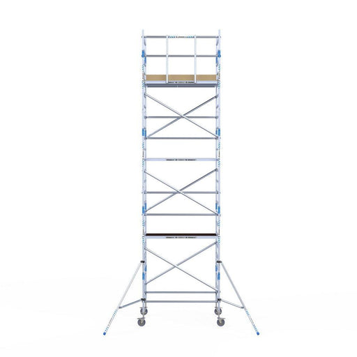 Rollgerüst Alumexx Light 135x190 8,2m Arbeitshöhe an der Fassade - GerüstExpress