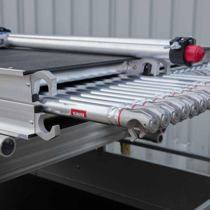 Anhänger + Rollgerüst Euro 135x250 6,2m Arbeitshöhe - Gerüstexpress.de