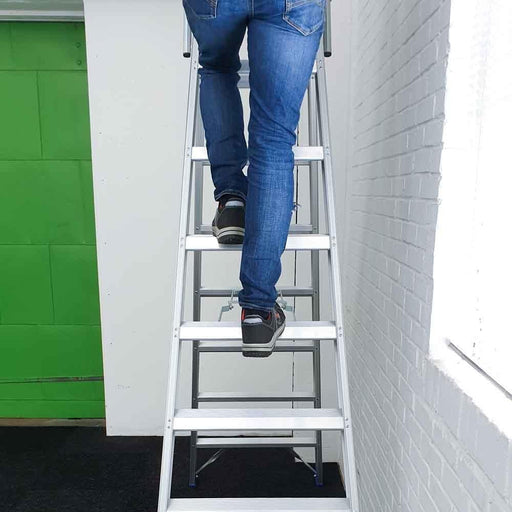 Treppe Doppeltreppen professionell 2x8 Stufen - GerüstExpress