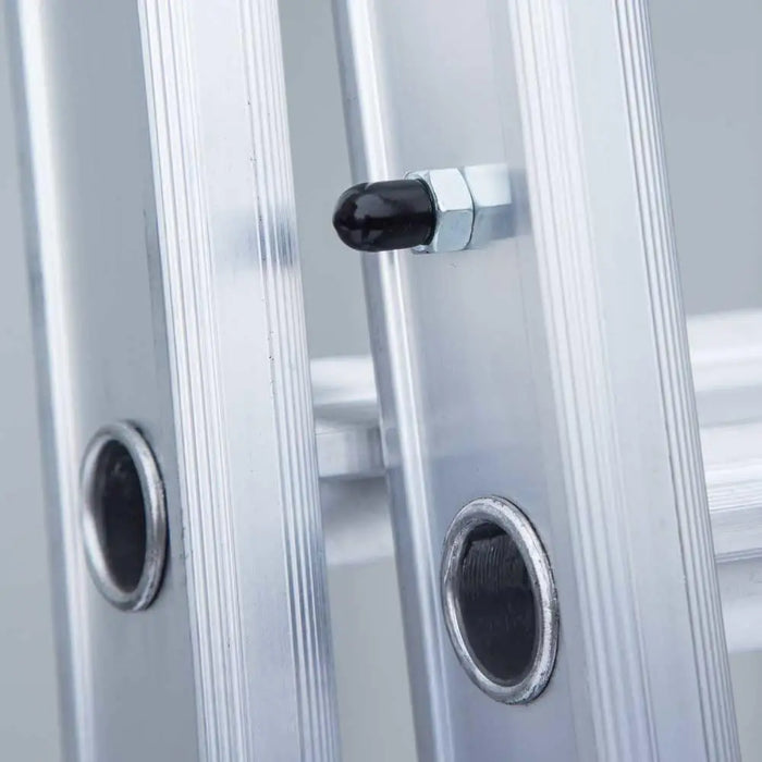 Eurostairs Mehrzweckleiter dreiteilig gerade 3x10 Sprossen + Giebelrollen - Gerüstexpress.de