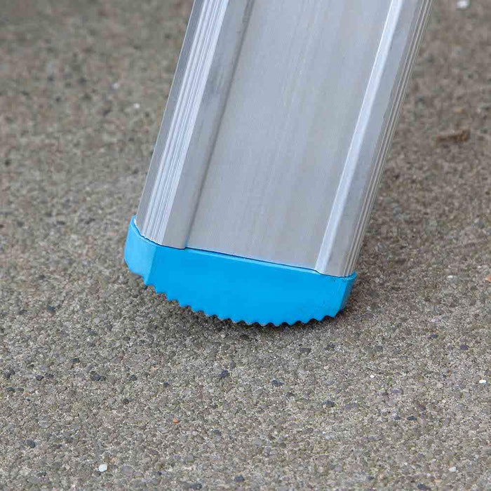 Eurostairs Mehrzweckleiter dreiteilig gerade 3x12 Sprossen + Giebelrollen - Gerüstexpress.de