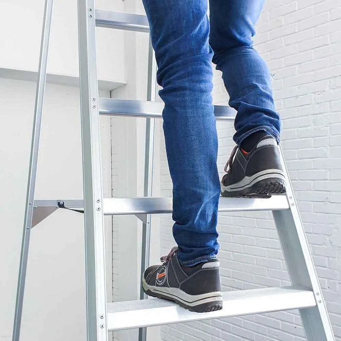 Eurostairs Prof. Stehleiter 1x12 Stufen - Gerüstexpress.de