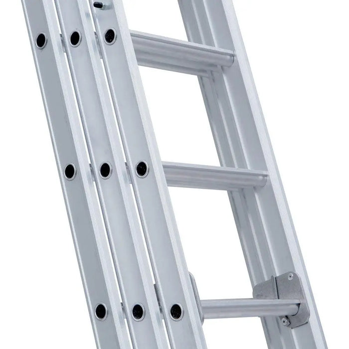 Eurostairs Schiebeleiter dreiteilig gerade 3x14 Sprossen + Giebelsprossen - Gerüstexpress.de