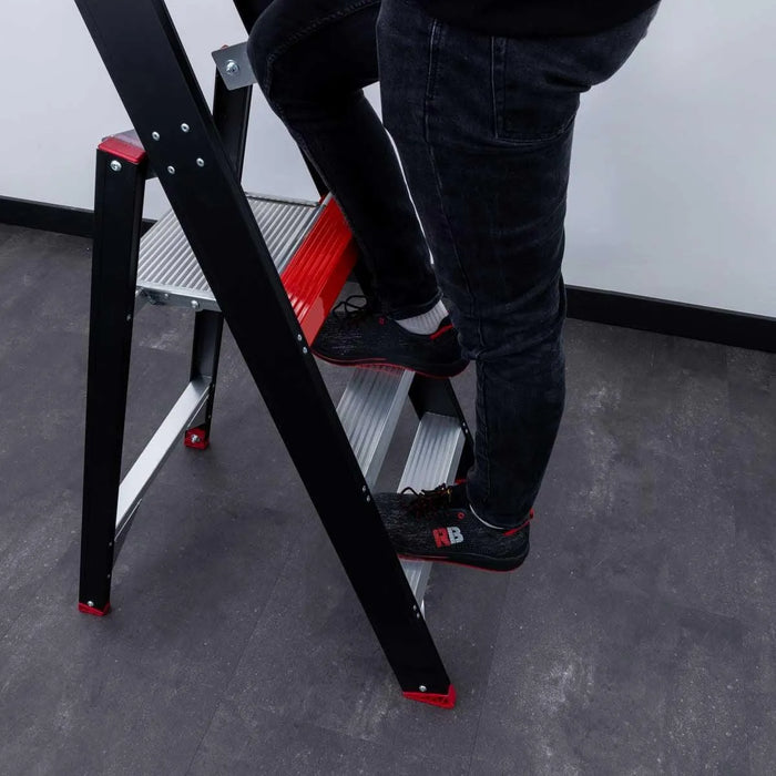 Eurostairs schwarz Stehleiter 1x3 Stufen - Limitierte Auflage - Gerüstexpress.de