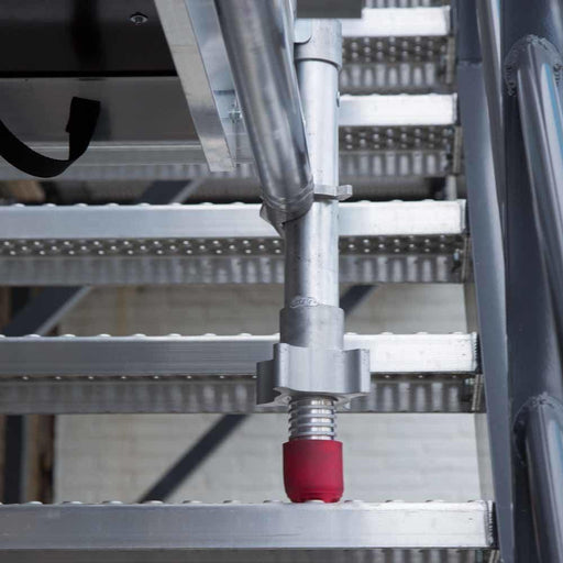 Kurzer verstellbarer Fuß für Treppenlochgerüste - Gerüstexpress.de