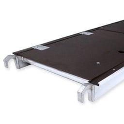Arbeitshöhe des Gerüsts 5,0 Meter mit Stabilisatoren und verstellbaren Rädern - GerüstExpress
