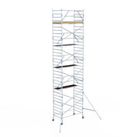 Rollgerüst Alumexx Extra 135x250 11,2m Arbeitshöhe an der Fassade