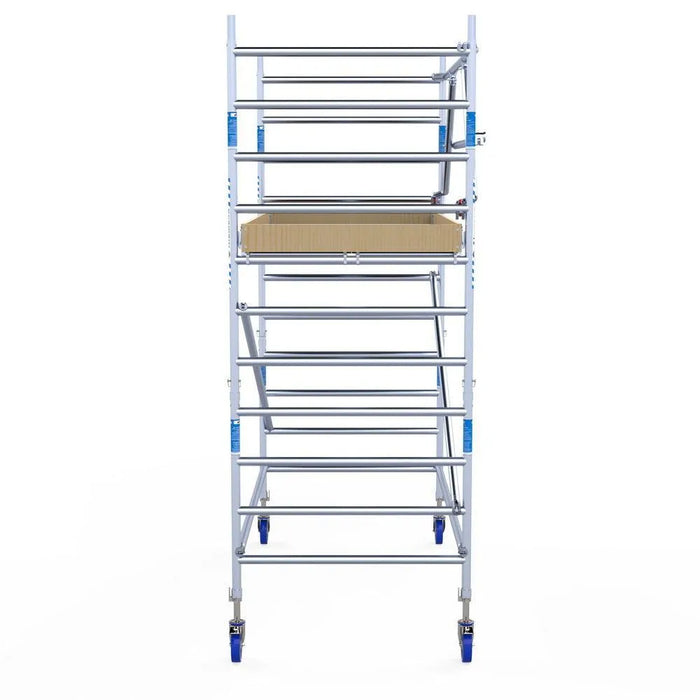 Rollgerüst Alumexx Extra 135x250 4,2m Arbeitshöhe an der Fassade - Gerüstexpress.de