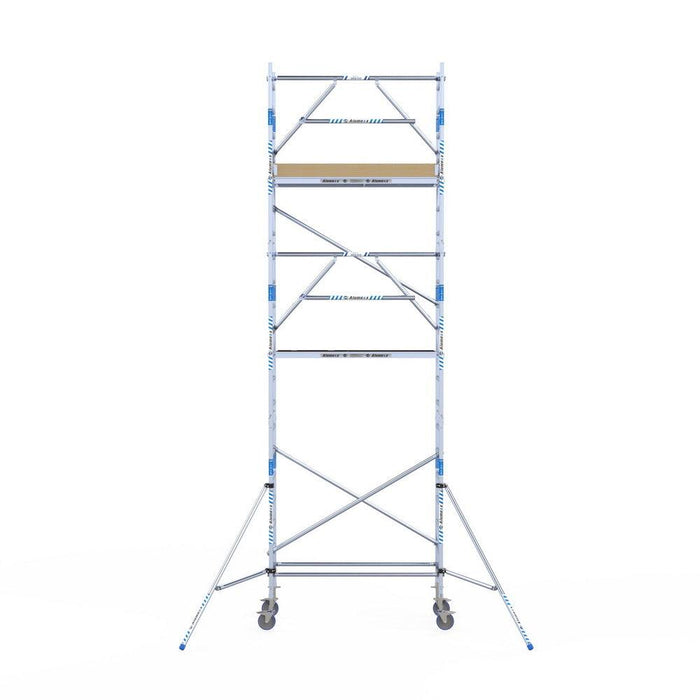 Rollgerüst Alumexx Extra 75x190 7,2m Arbeitshöhe an der Fassade - Gerüstexpress.de