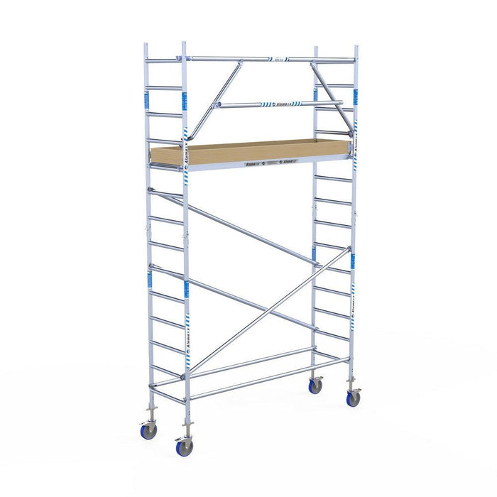 Rollgerüst Alumexx Extra 75x250 5,2m Arbeitshöhe an der Fassade - Gerüstexpress.de