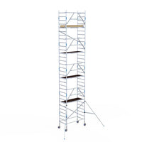Rollgerüst Alumexx Extra 90x190 10,2m Arbeitshöhe an der Fassade