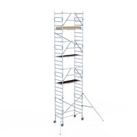 Rollgerüst Alumexx Extra 90x190 9,2m Arbeitshöhe an der Fassade