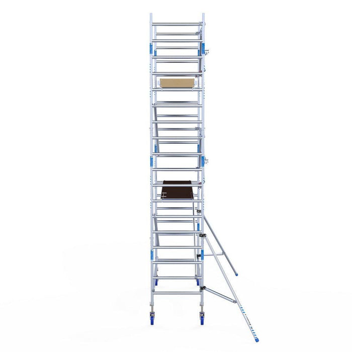 Rollgerüst Alumexx Extra 90x250 6,2m Arbeitshöhe an der Fassade - Gerüstexpress.de