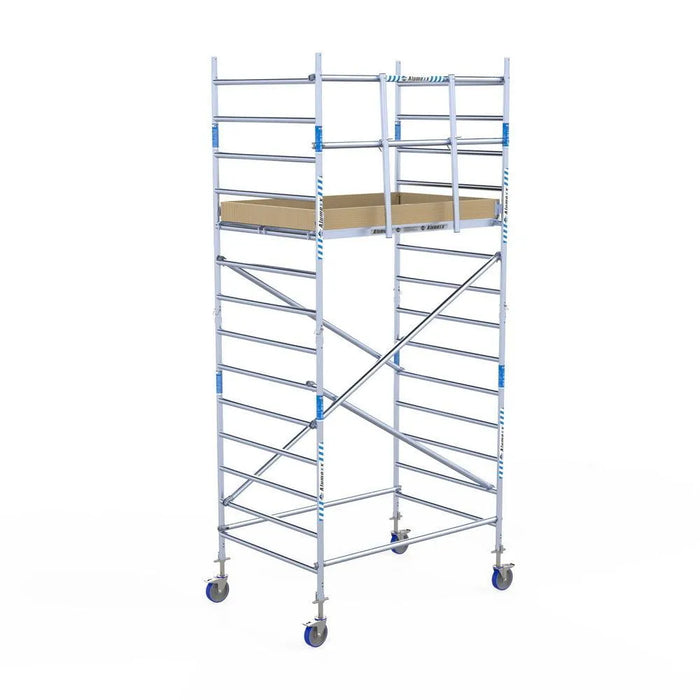 Rollgerüst Alumexx Light 135x190 5,2m Arbeitshöhe an der Fassade - Gerüstexpress.de