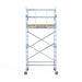 Rollgerüst Alumexx Light 135x190 5,2m Arbeitshöhe an der Fassade - Gerüstexpress.de