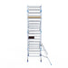 Rollgerüst Alumexx Light 135x190 6,2m Arbeitshöhe an der Fassade - Gerüstexpress.de