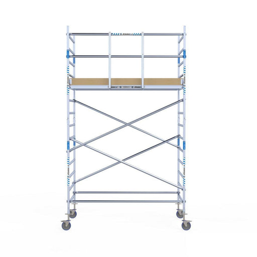 Rollgerüst Alumexx Light 135x250 5,2m Arbeitshöhe an der Fassade - Gerüstexpress.de