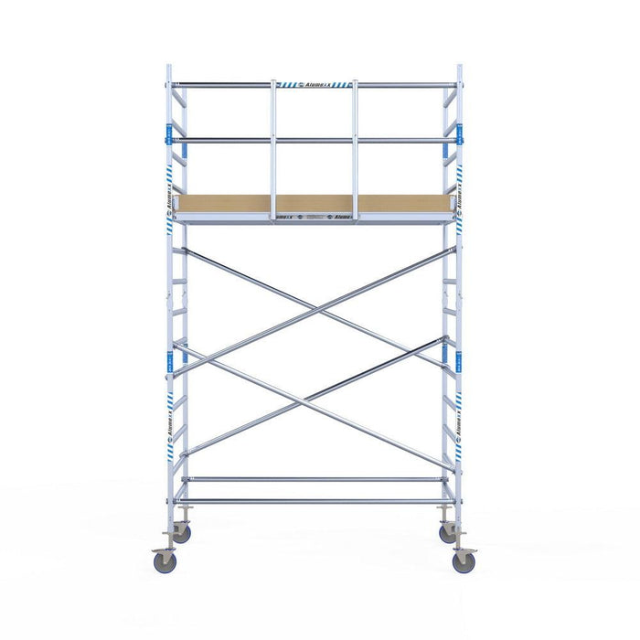 Rollgerüst Alumexx Light 135x250 5,2m Arbeitshöhe an der Fassade - Gerüstexpress.de