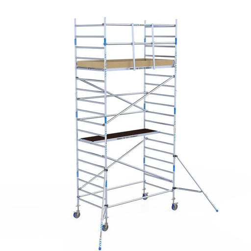Rollgerüst Alumexx Light 135x250 6,2m Arbeitshöhe an der Fassade - Gerüstexpress.de