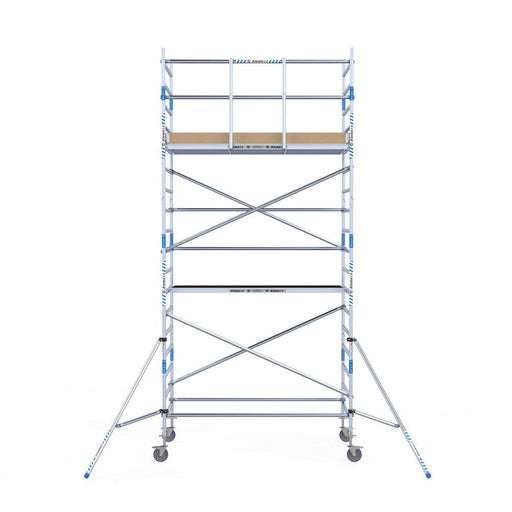 Rollgerüst Alumexx Light 135x250 6,2m Arbeitshöhe an der Fassade - Gerüstexpress.de