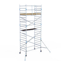 Rollgerüst Alumexx Light 135x250 7,2m Arbeitshöhe an der Fassade
