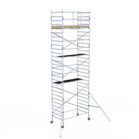 Rollgerüst Alumexx Light 135x250 9,2m Arbeitshöhe an der Fassade