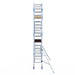 Rollgerüst Alumexx Light 75x190 6,2m Arbeitshöhe gegen Fassade - Gerüstexpress.de