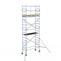 Rollgerüst Alumexx Light 75x190 6,2m Arbeitshöhe gegen Fassade