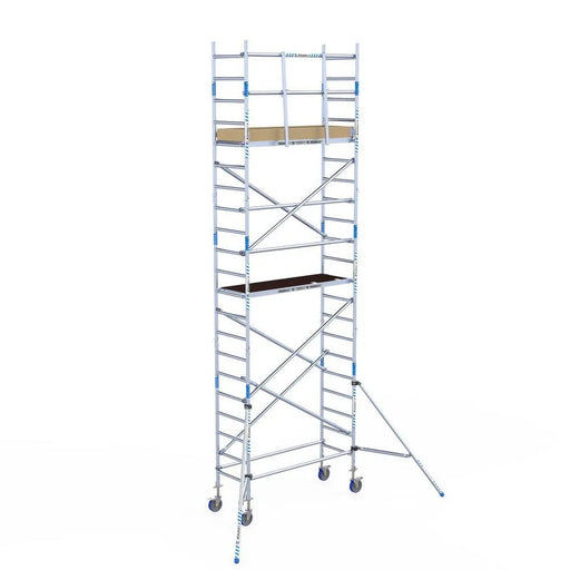 Rollgerüst Alumexx Light 75x190 7,2m Arbeitshöhe gegen Fassade - Gerüstexpress.de