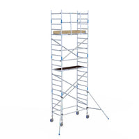 Rollgerüst Alumexx Light 90x190 7,2m Arbeitshöhe an der Fassade