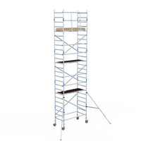 Rollgerüst Alumexx Light 90x190 8,2m Arbeitshöhe an der Fassade