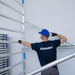 Rollgerüst Alumexx Light 90x250 4,2m Arbeitshöhe an der Fassade - Gerüstexpress.de