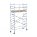 Rollgerüst Alumexx Light 90x250 5,2m Arbeitshöhe an der Fassade - Gerüstexpress.de