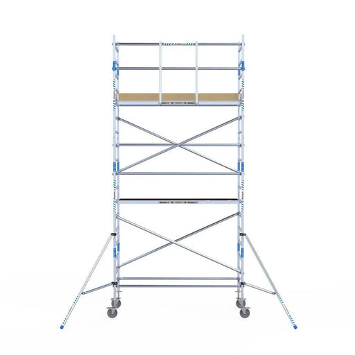 Rollgerüst Alumexx Light 90x250 6,2m Arbeitshöhe an der Fassade - Gerüstexpress.de