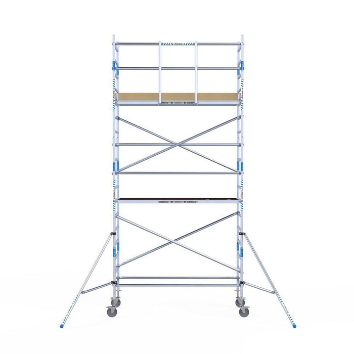 Rollgerüst Alumexx Light 90x250 6,2m Arbeitshöhe an der Fassade - Gerüstexpress.de