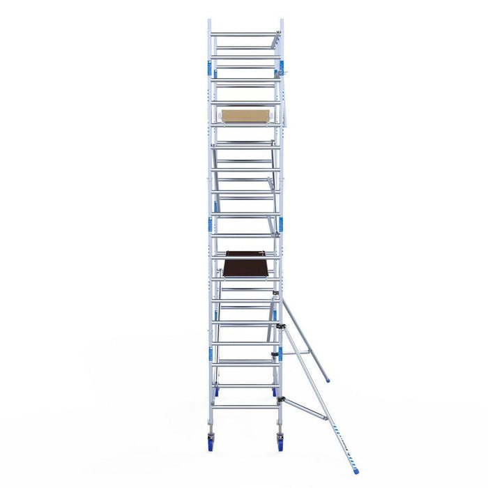 Rollgerüst Alumexx Light 90x250 6,2m Arbeitshöhe an der Fassade - Gerüstexpress.de