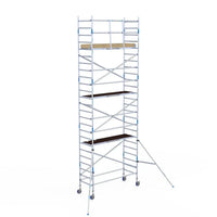 Rollgerüst Alumexx Light 90x250 8,2m Arbeitshöhe an der Fassade
