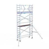 Rollgerüst Eurogerüst Original 75x250 6,2m Arbeitshöhe Carbonplattform gegen Fassade