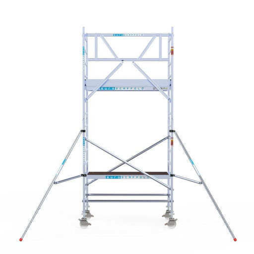 Rollgerüst Eurogerüst Original 90x190 5,2m Arbeitshöhe Carbonplattform gegen Fassade - Gerüstexpress.de