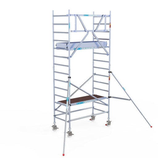 Rollgerüst Eurogerüst Original 90x190 5,2m Arbeitshöhe Carbonplattform gegen Fassade - Gerüstexpress.de