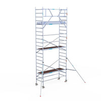 Rollgerüst Eurogerüst Original 90x250 7,2m Arbeitshöhe Carbonplattform gegen Fassade