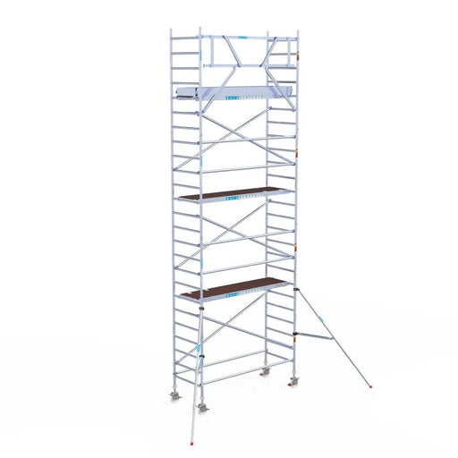 Rollgerüst Eurogerüst Original 90x250 8,2m Arbeitshöhe Carbonplattform gegen Fassade - Gerüstexpress.de